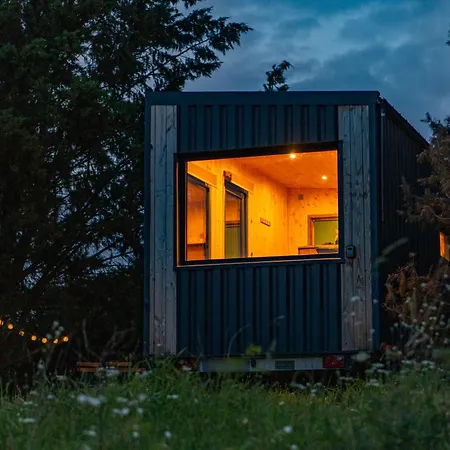 Le Bosquet Des Domes - Panorama Des Puys A Cheval Holiday home *