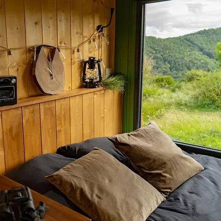 Le Bosquet Des Domes - Panorama Des Puys A Cheval